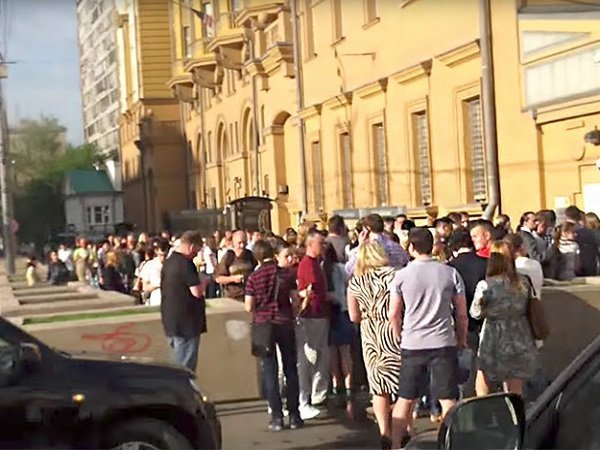 С новым 2019-м: американская виза на 3 года для граждан России подорожает вдвое